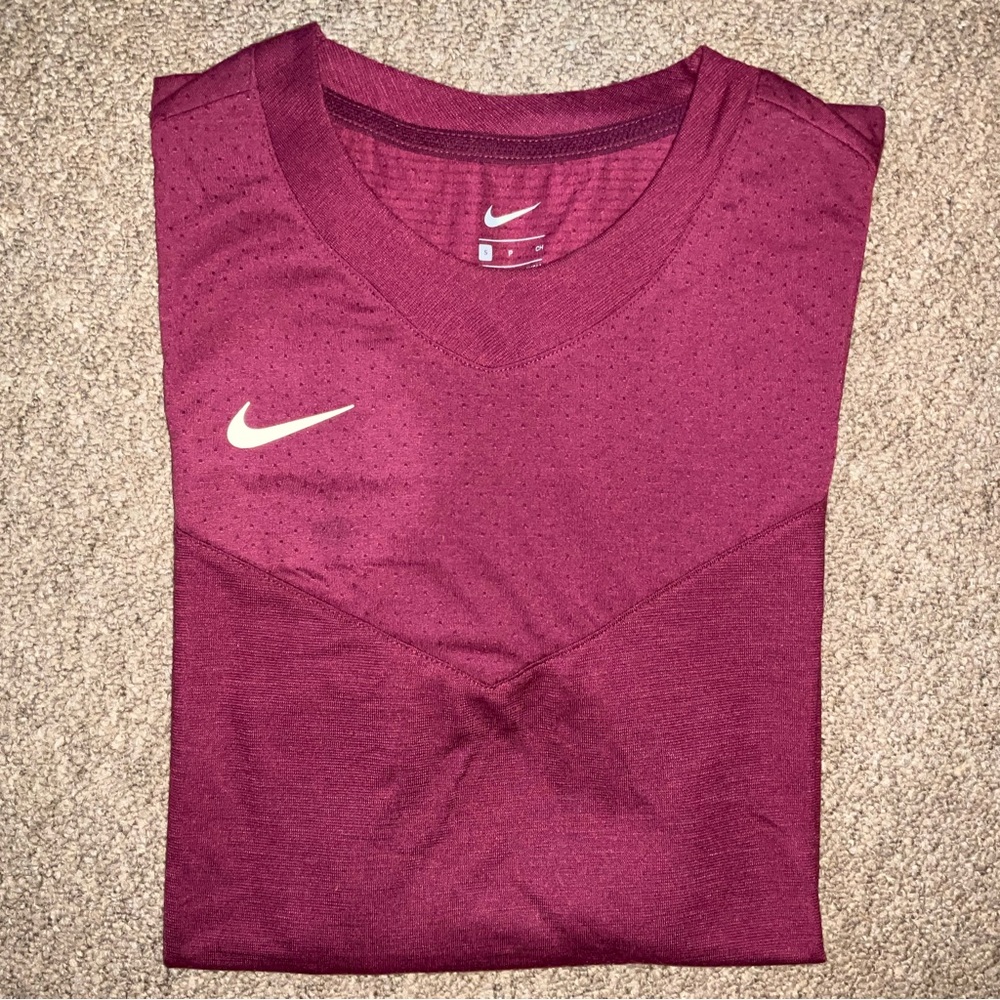 NWOT Nike DriFit mens Small Long Sleeve Burgundy Shirt